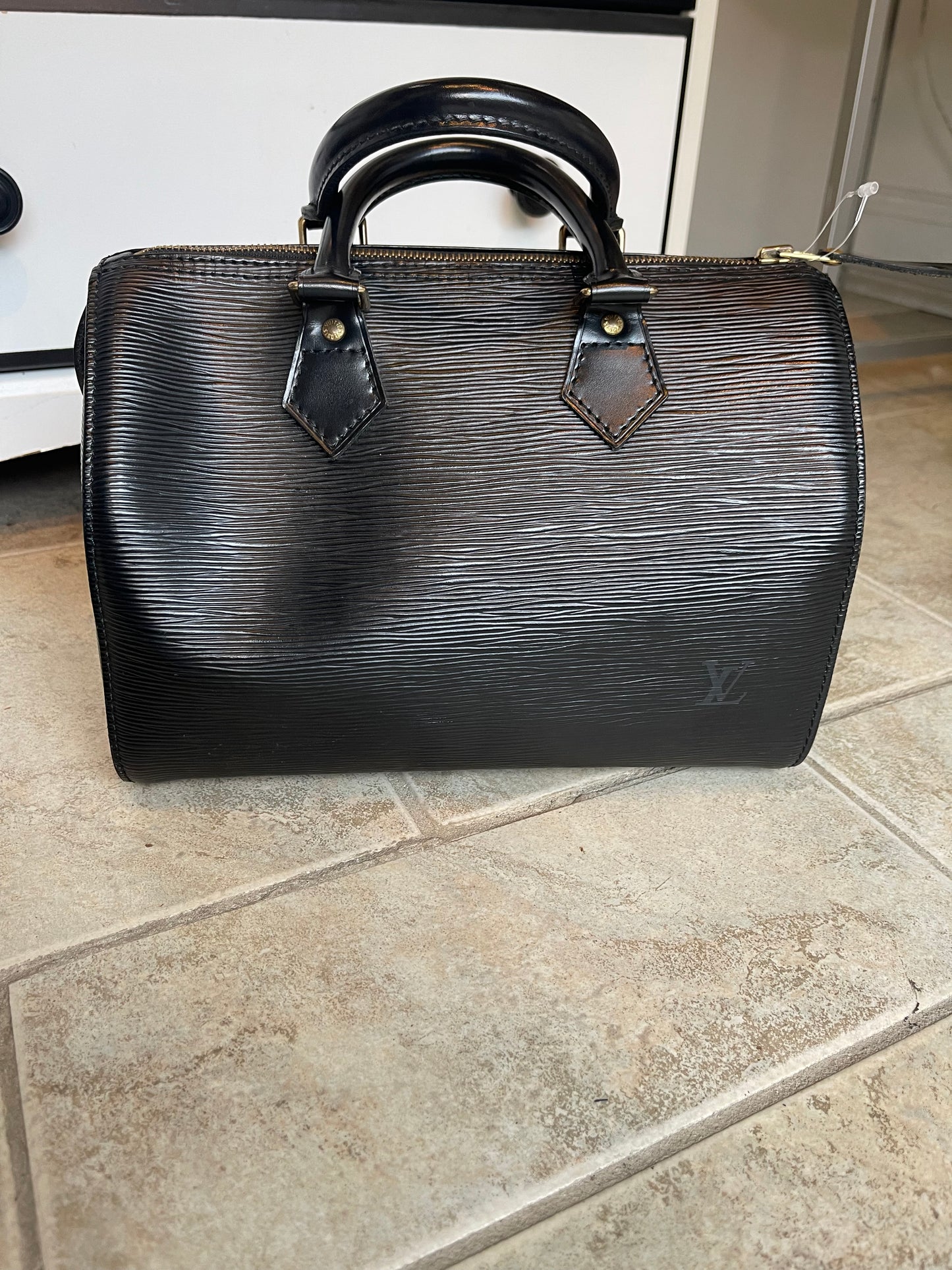 LOUIS VUITTON Black Epi Leather Speedy Handbag