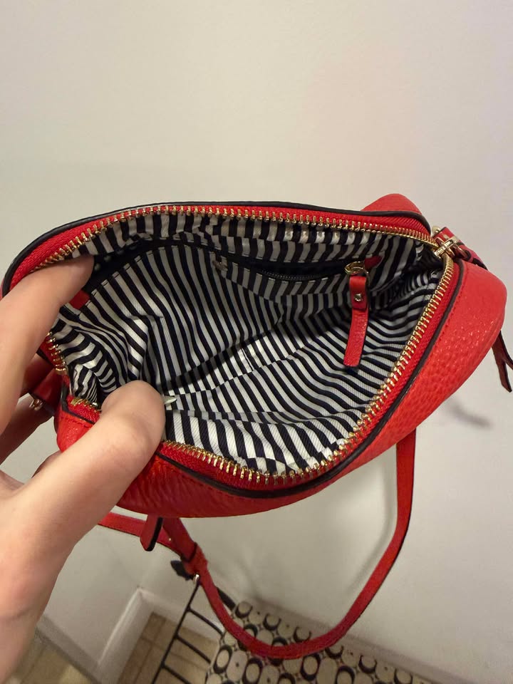 Kate Spade New York Cobble Hill Small Rosie Crossbody Bag in Red Pebbled Leather