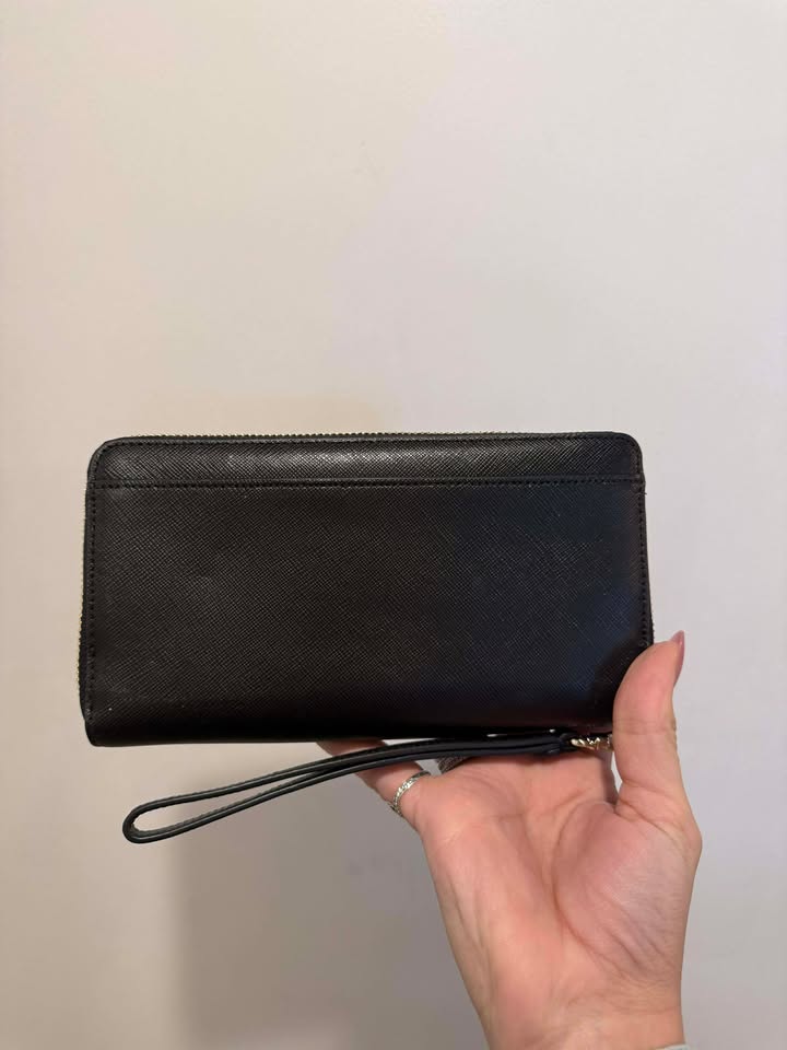 Kate Spade New York Staci Large Carryall Wristlet Wallet in Saffiano Leather