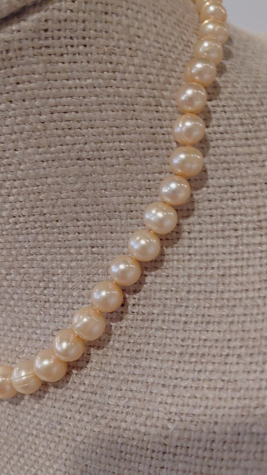 Fresh water pearls by Honora